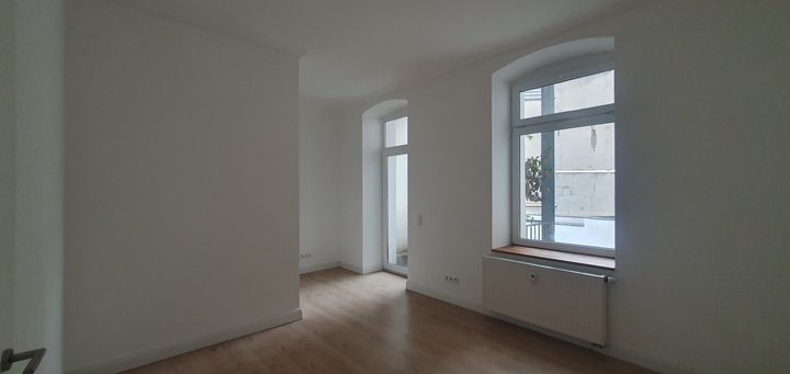 06 Balkonzimmer 2